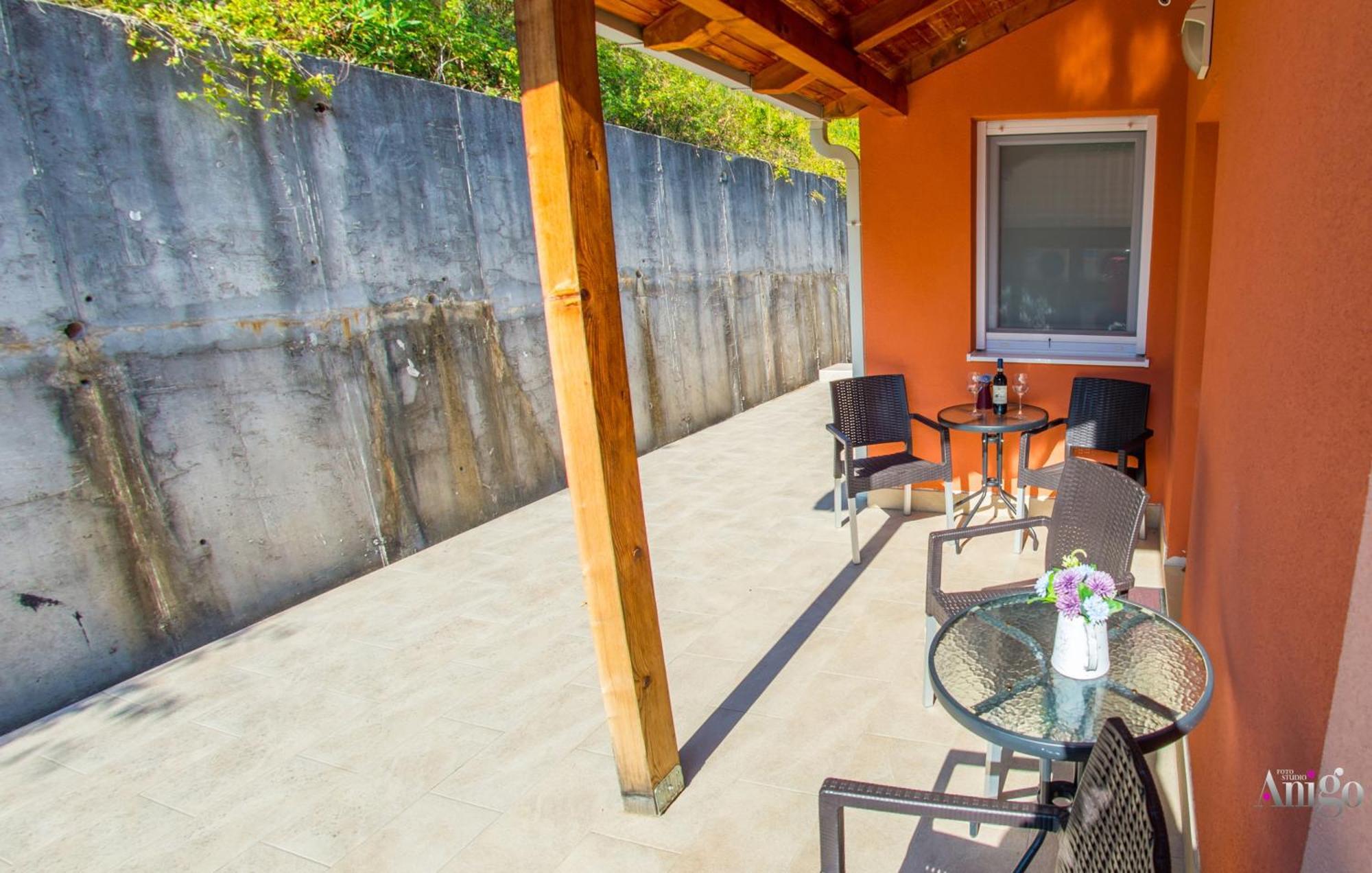 Apartments Enigma - With Private Parking Mostar Dış mekan fotoğraf