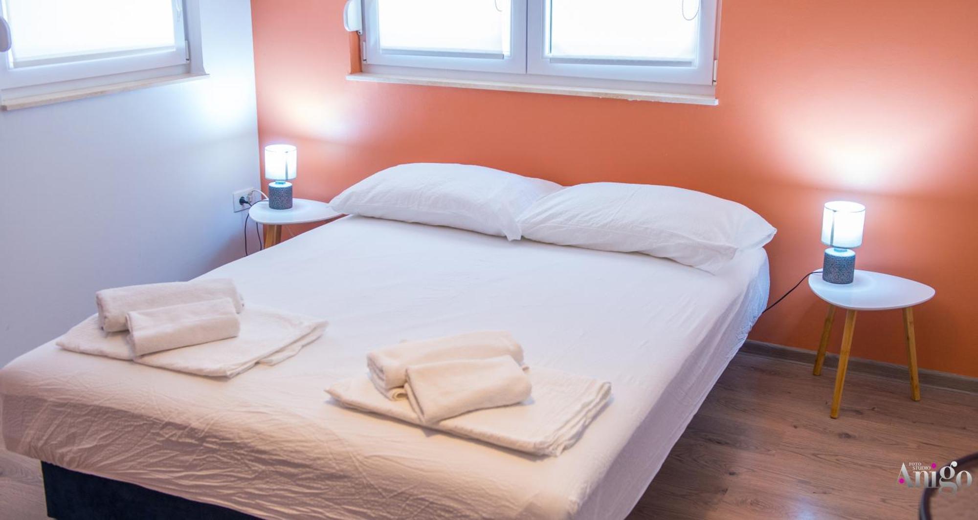 Apartments Enigma - With Private Parking Mostar Dış mekan fotoğraf