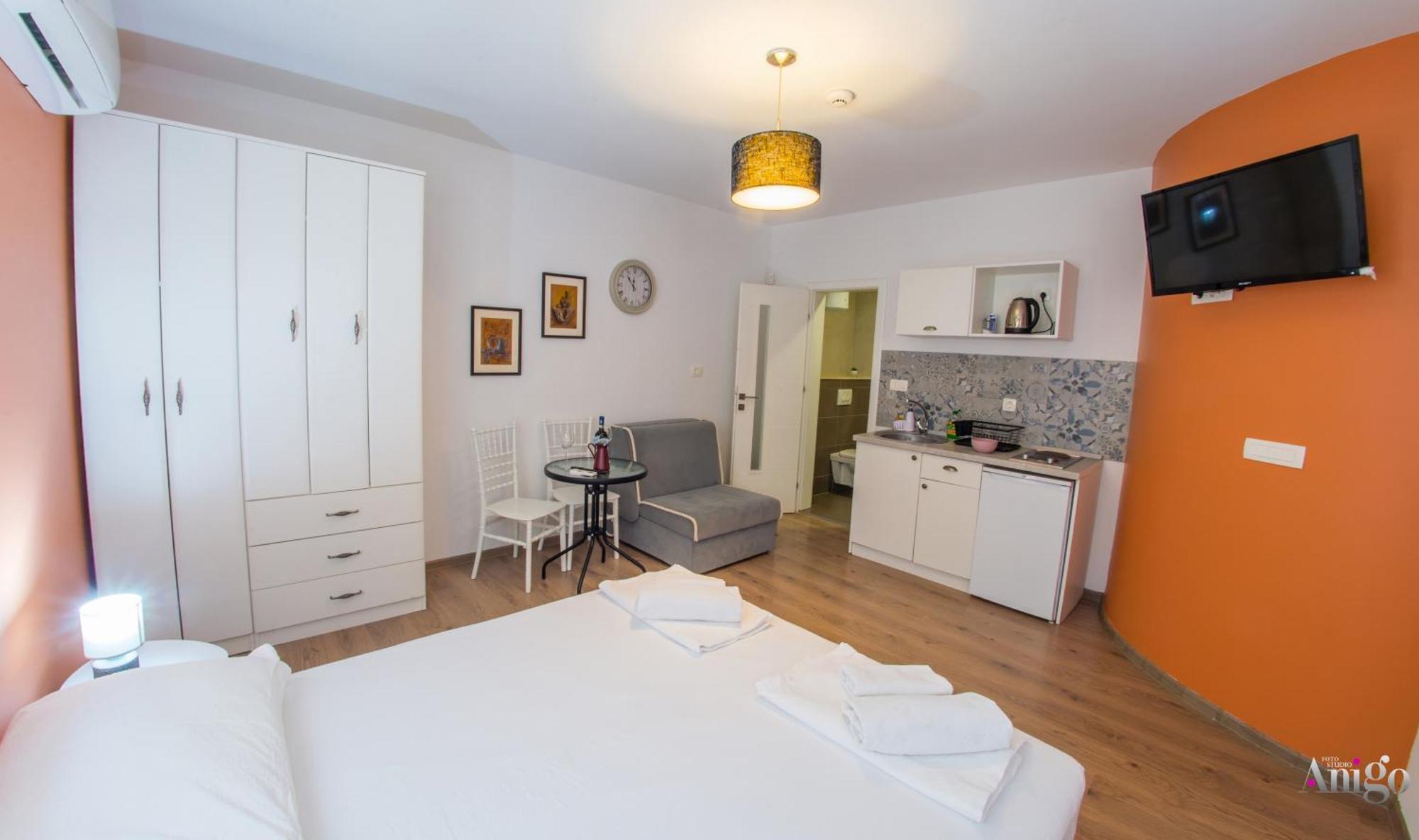 Apartments Enigma - With Private Parking Mostar Dış mekan fotoğraf