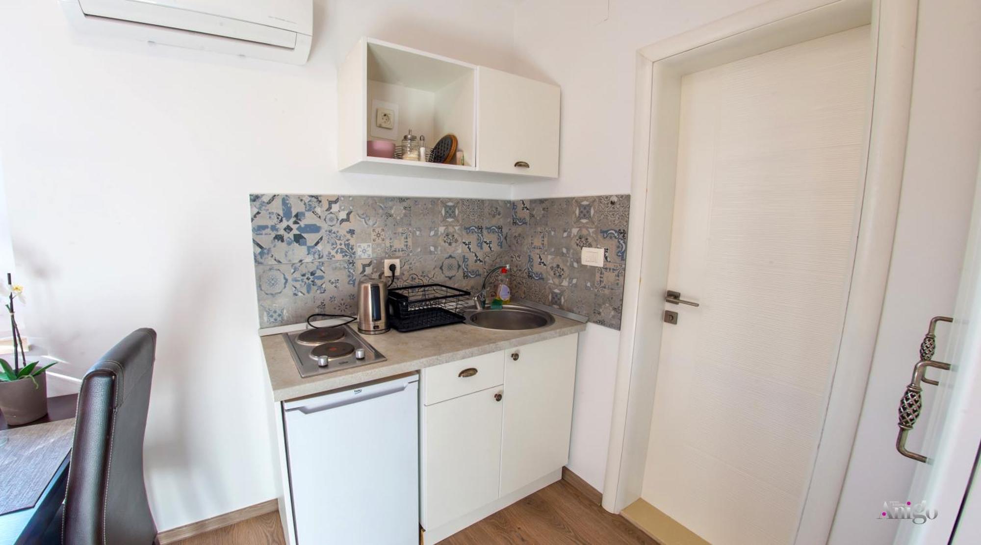Apartments Enigma - With Private Parking Mostar Dış mekan fotoğraf