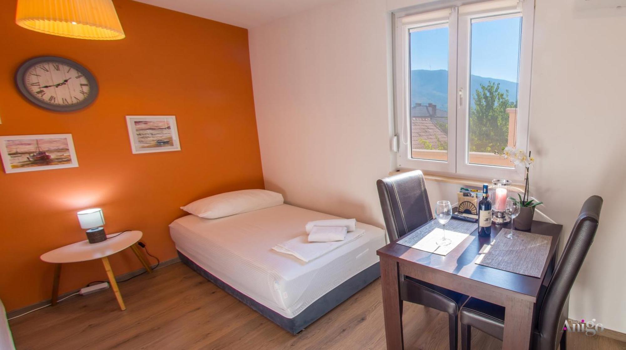 Apartments Enigma - With Private Parking Mostar Dış mekan fotoğraf