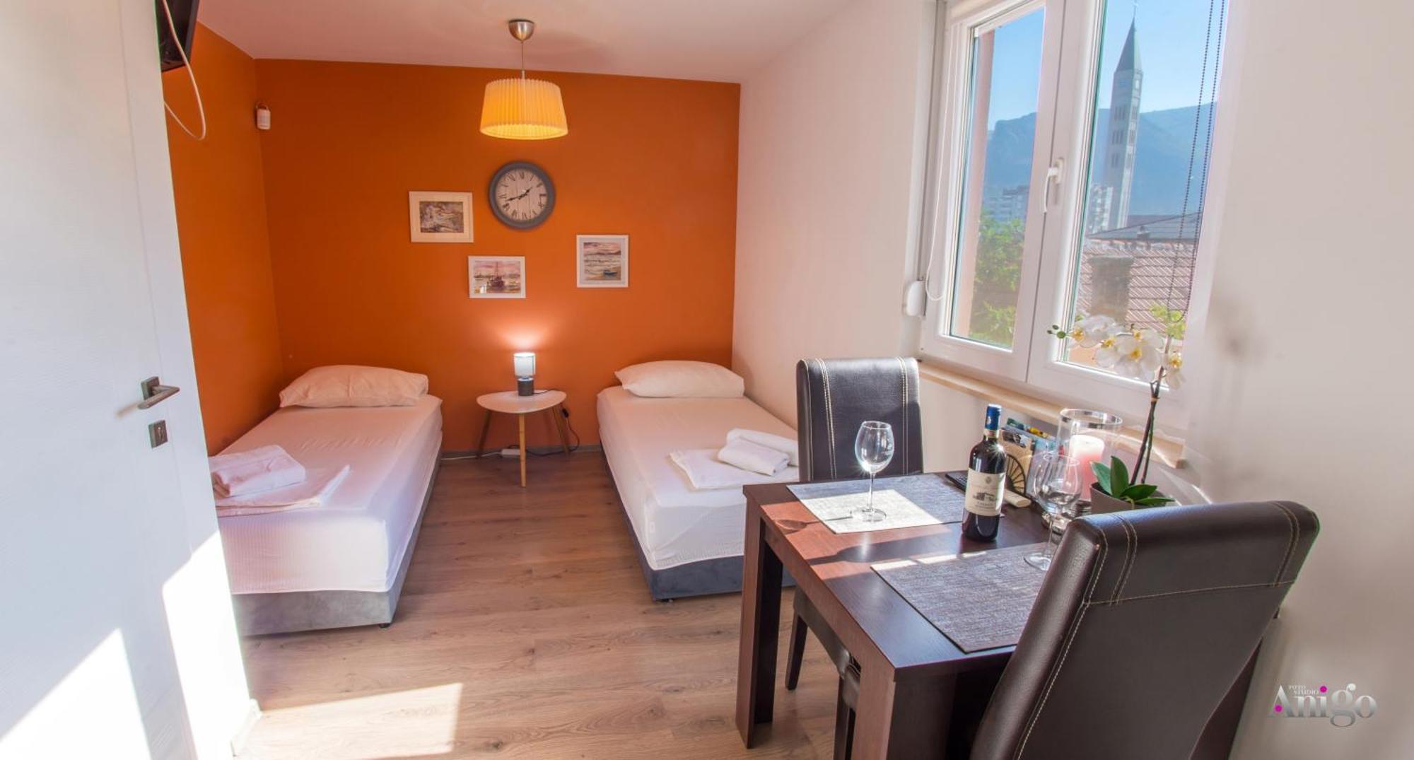 Apartments Enigma - With Private Parking Mostar Dış mekan fotoğraf